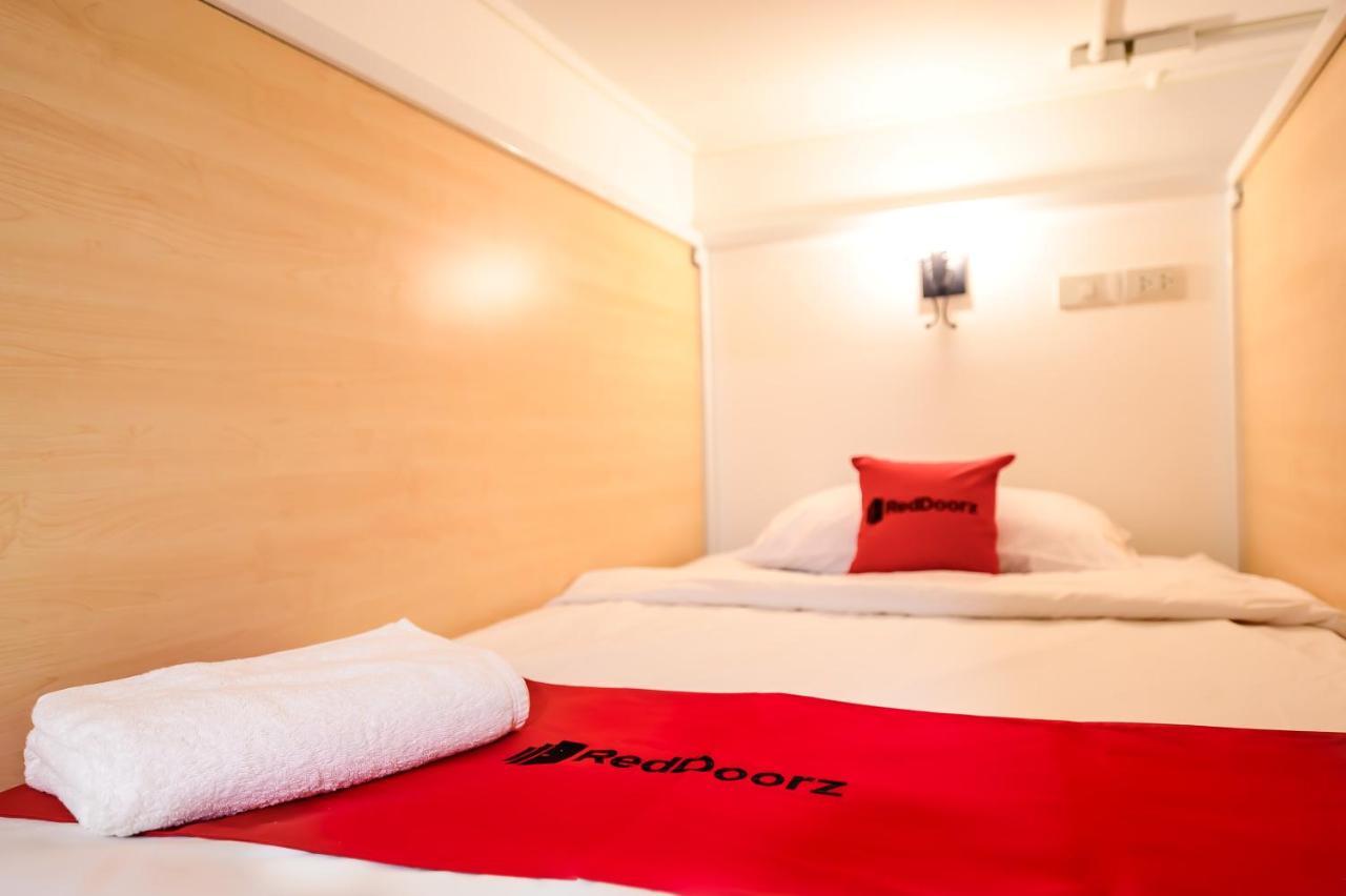The Living Block Hotel Bangkok Exterior photo
